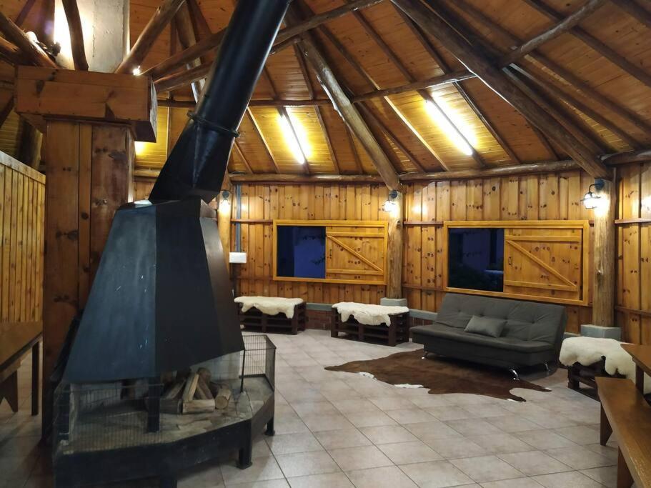 Galpao Rustico No Vale Dos Vinhedos Vila Bento Gonçalves Exterior foto